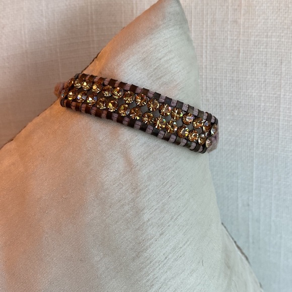 Crystal bracelet. Gold crystals on adjustable macrame violet string. - Picture 6 of 6
